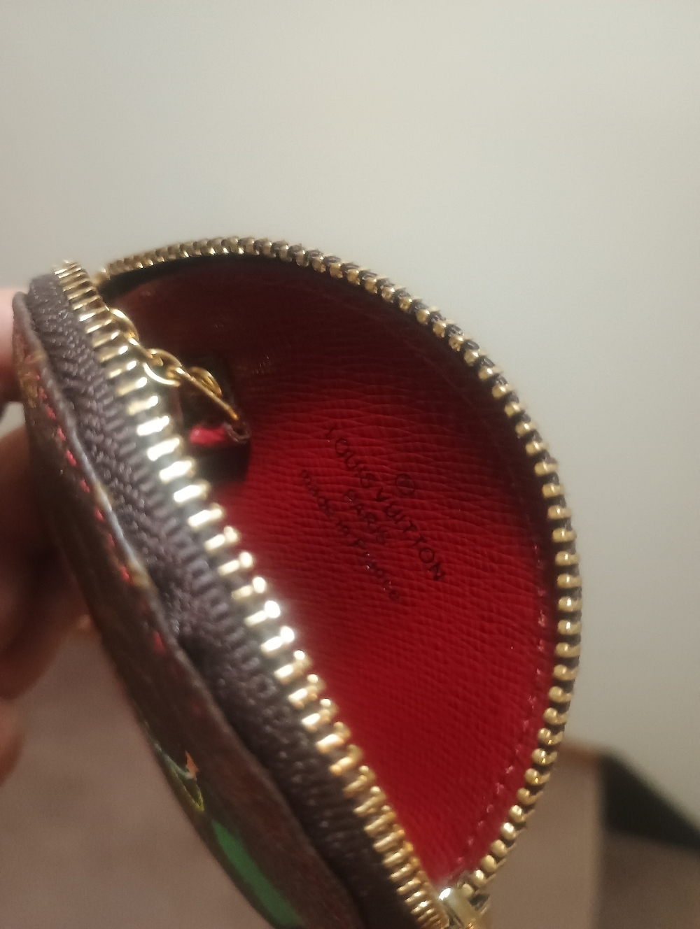 Louis Vuitton + Murakami Brown Monogram Round Coin Pouch with Pink Cherry Motif - Picture 5 of 5